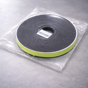 شريط أسفنج لاصق لماكينات الطباعة (adhesive sponge strip for offset)